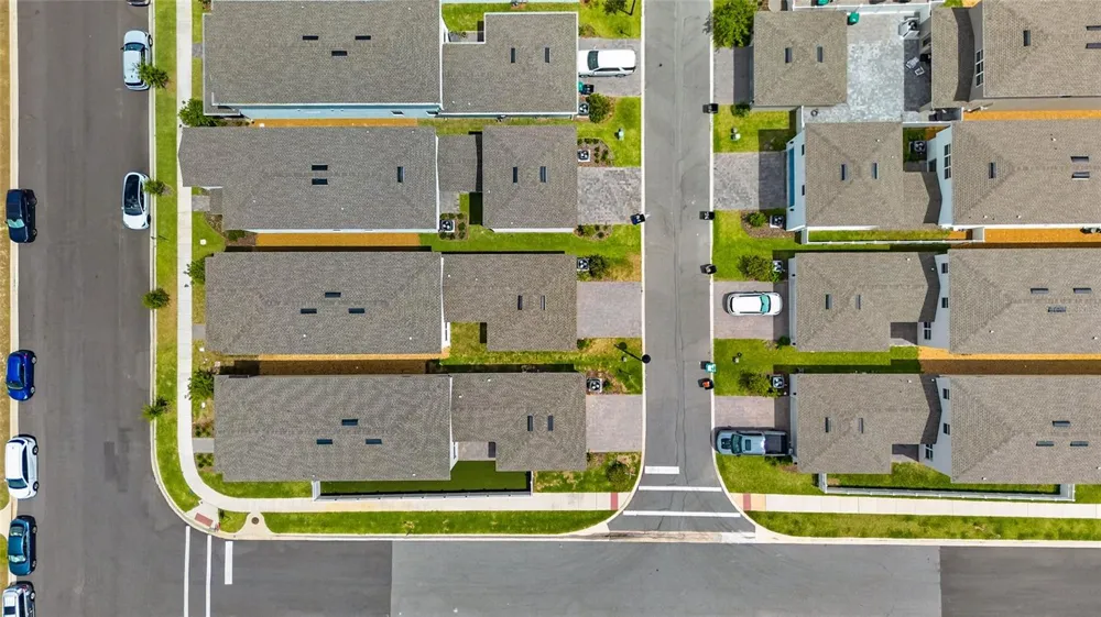 15174 FIELD DAISY DRIVE Winter Garden, FL 34787