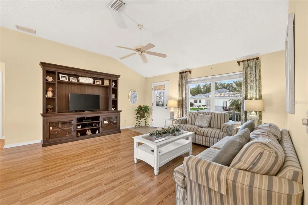 16947 SE 93RD CUTHBERT CIRCLE The Villages, FL 32162