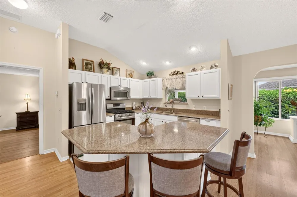 16947 SE 93RD CUTHBERT CIRCLE The Villages, FL 32162