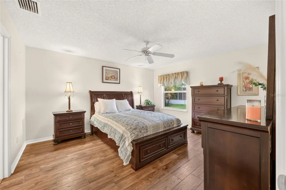16947 SE 93RD CUTHBERT CIRCLE The Villages, FL 32162