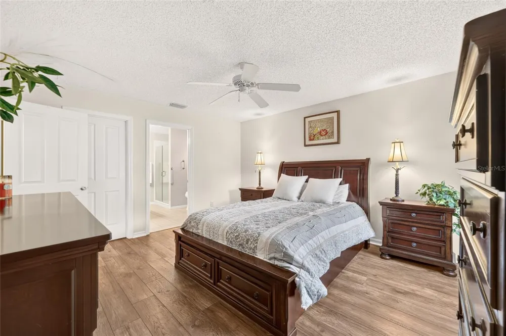 16947 SE 93RD CUTHBERT CIRCLE The Villages, FL 32162