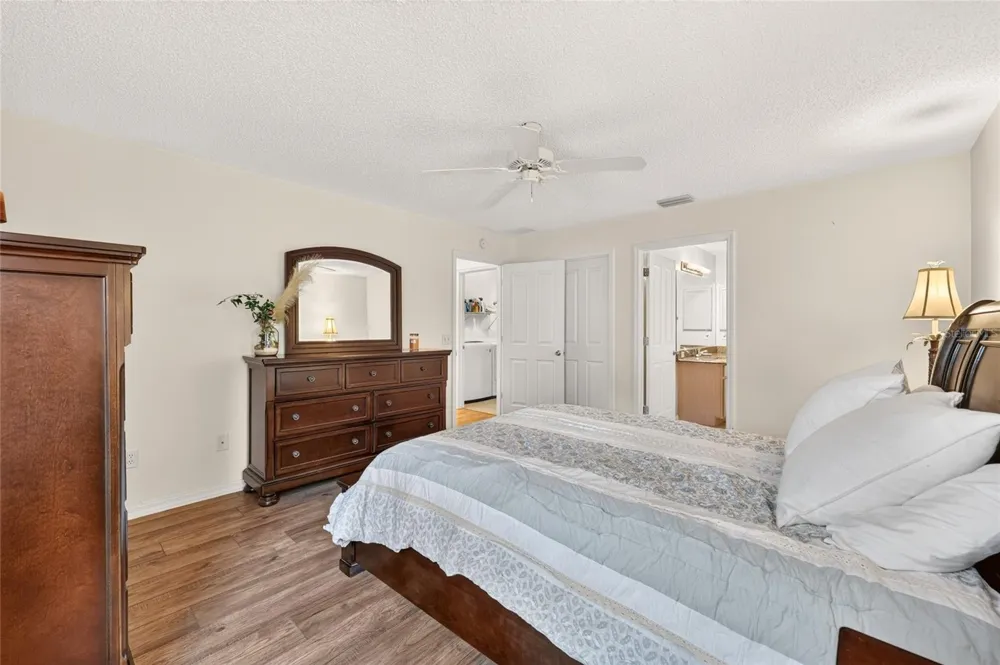 16947 SE 93RD CUTHBERT CIRCLE The Villages, FL 32162