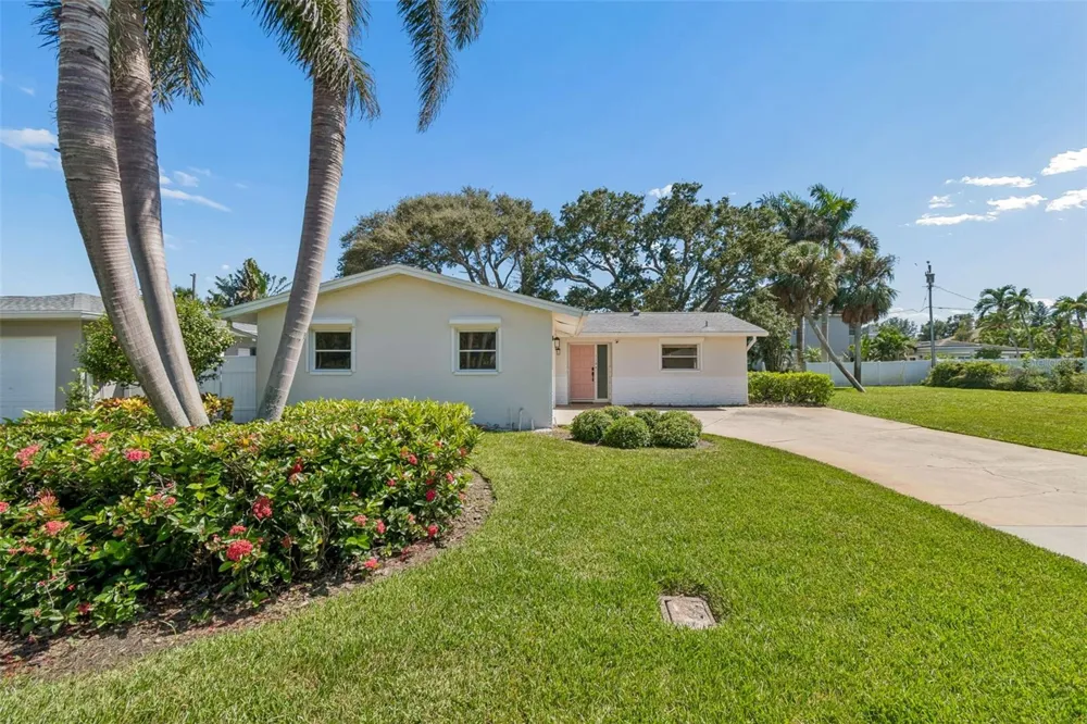 114 8TH STREET Belleair Beach, FL 33786