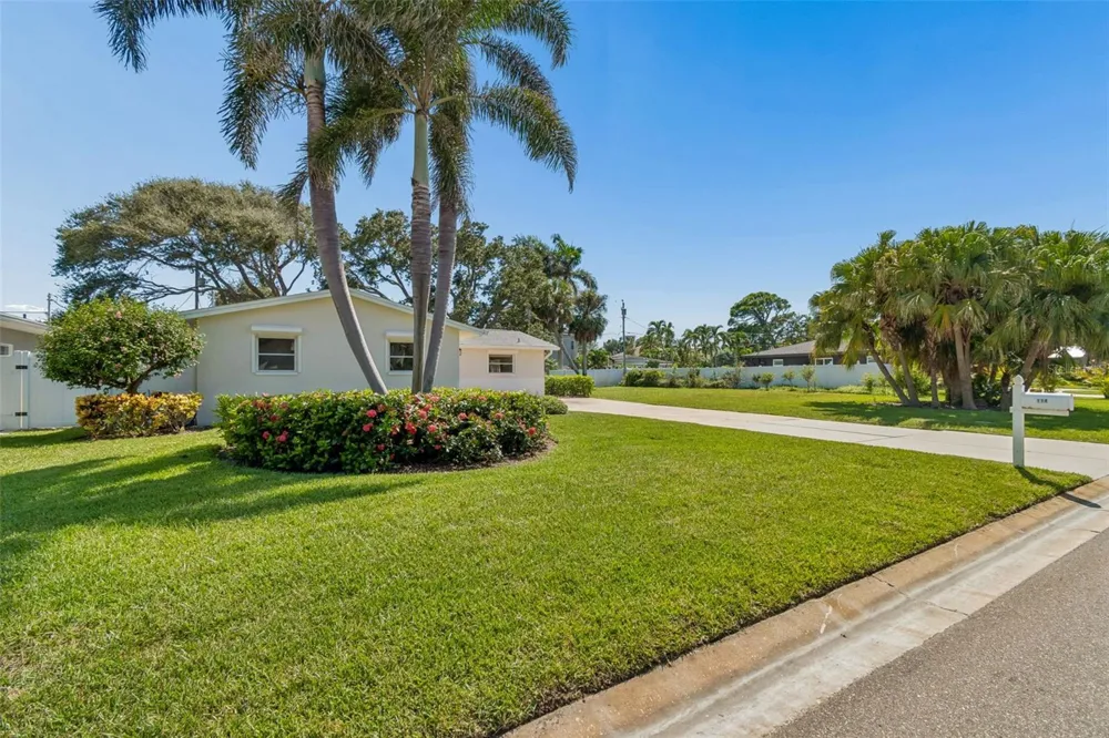 114 8TH STREET Belleair Beach, FL 33786