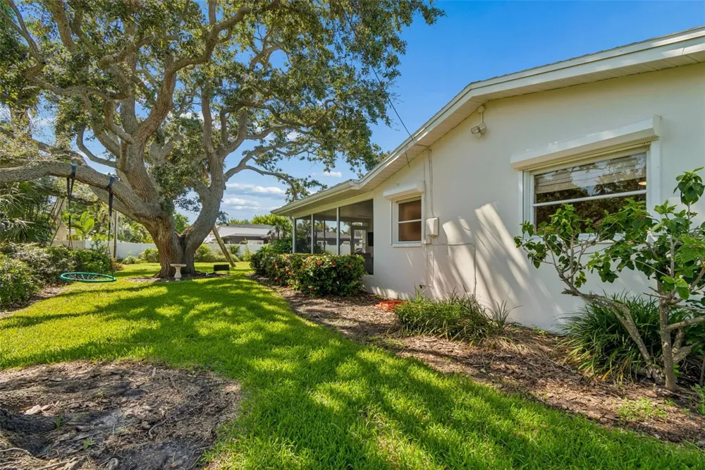 114 8TH STREET Belleair Beach, FL 33786