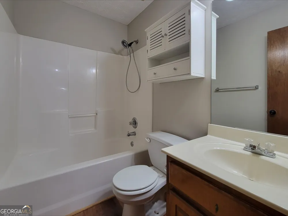 522 Carl Cedar Hill RD Winder, GA 30680