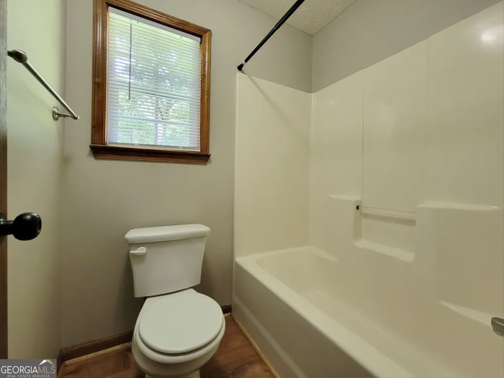 522 Carl Cedar Hill RD Winder, GA 30680