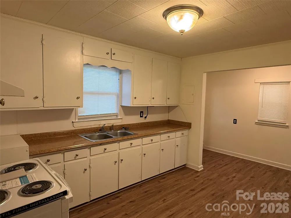 6009 Monteith Drive Charlotte, NC 28213