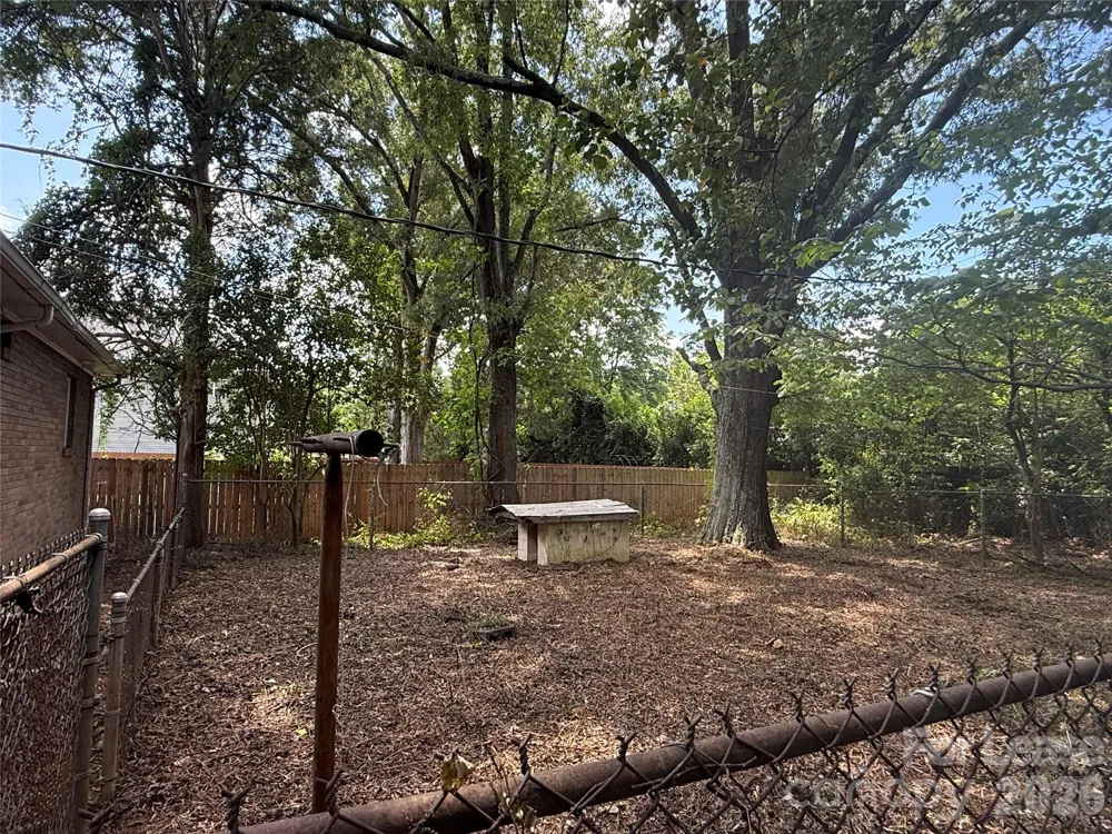 6009 Monteith Drive Charlotte, NC 28213