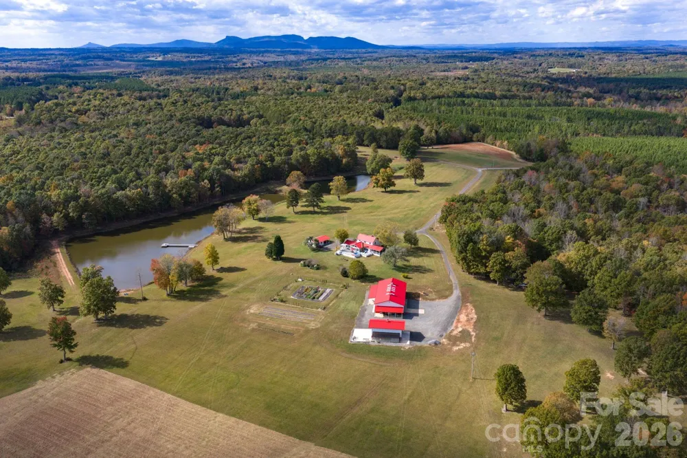 1260A Beaver Island Trail Road Walnut Cove, NC 27052