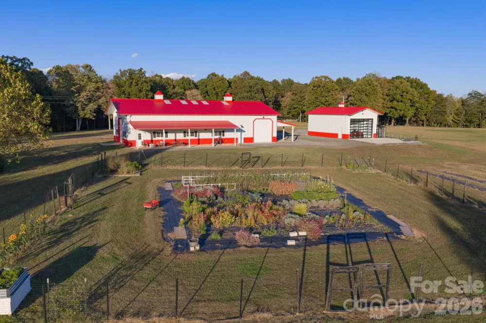1260A Beaver Island Trail Road Walnut Cove, NC 27052