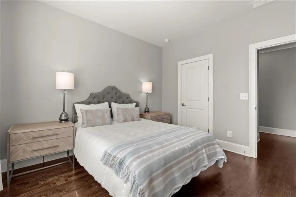 160 Clover Court Roswell, GA 30075