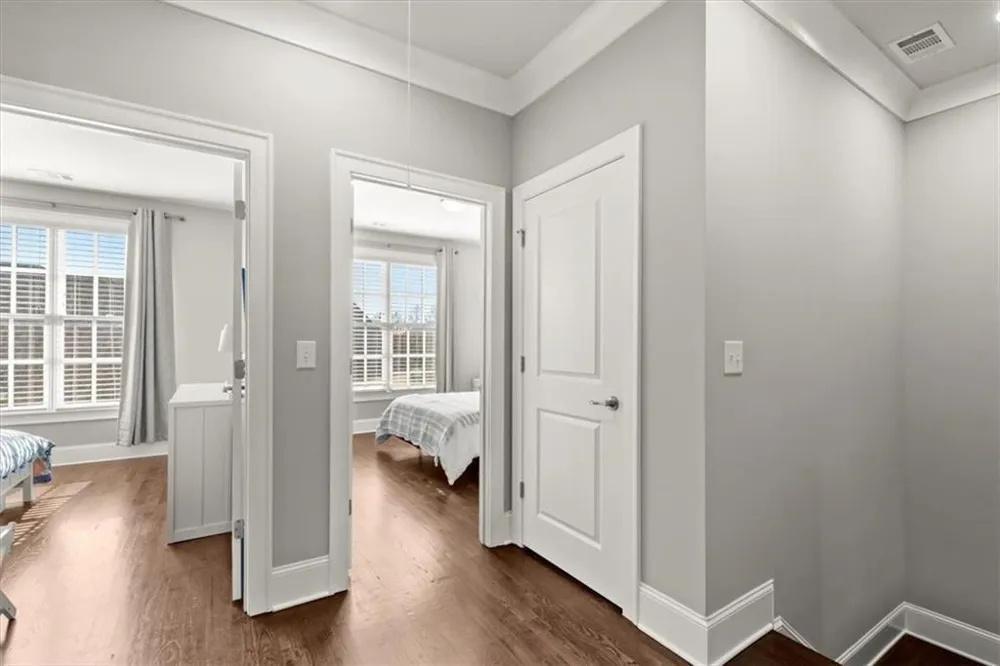 160 Clover Court Roswell, GA 30075