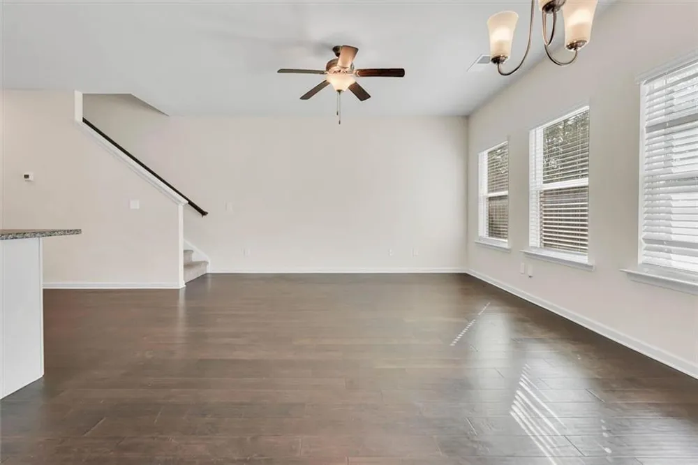 3470 Lakeview Creek Stonecrest, GA 30038