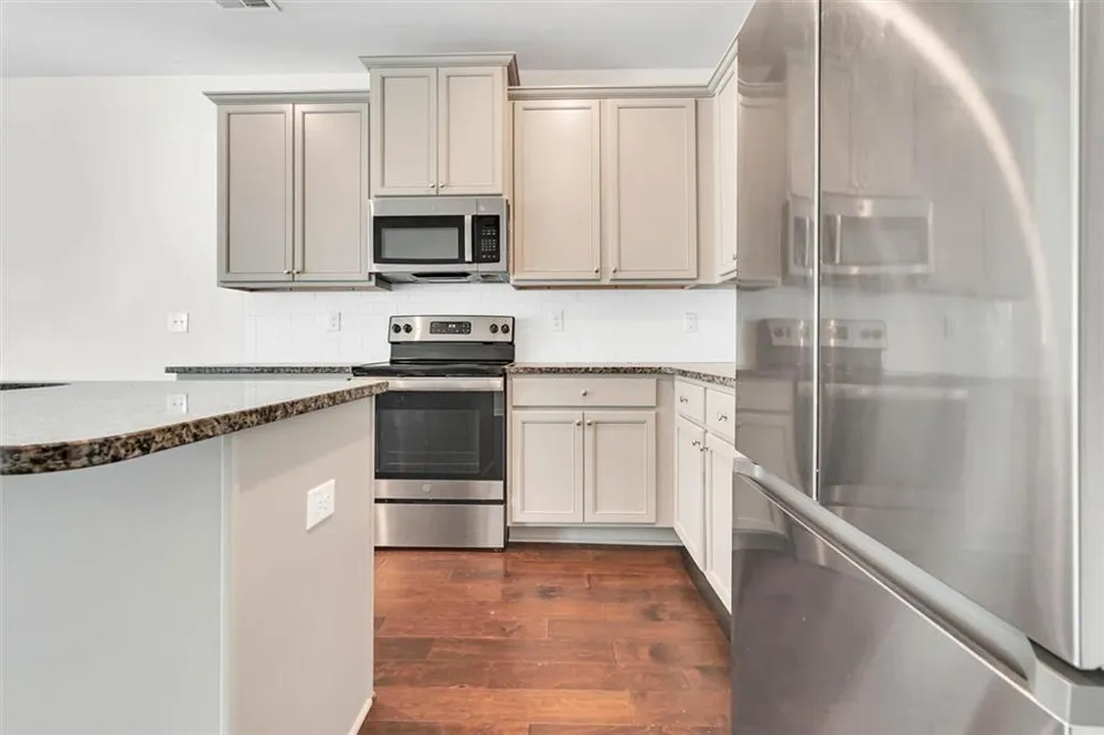 3470 Lakeview Creek Stonecrest, GA 30038