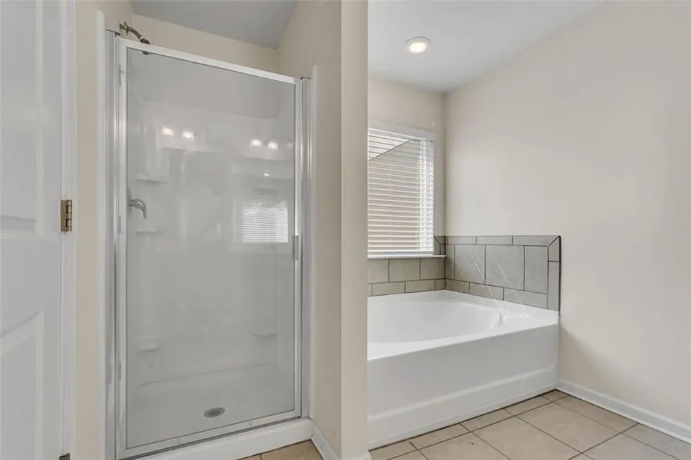 3470 Lakeview Creek Stonecrest, GA 30038