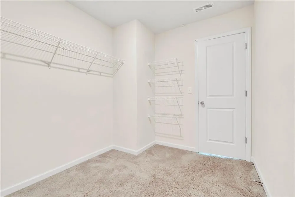 3470 Lakeview Creek Stonecrest, GA 30038