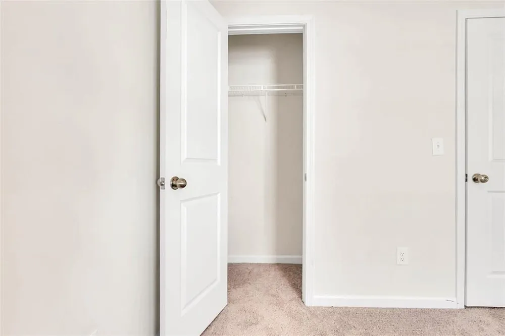 3470 Lakeview Creek Stonecrest, GA 30038