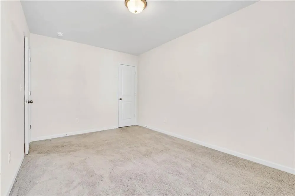3470 Lakeview Creek Stonecrest, GA 30038
