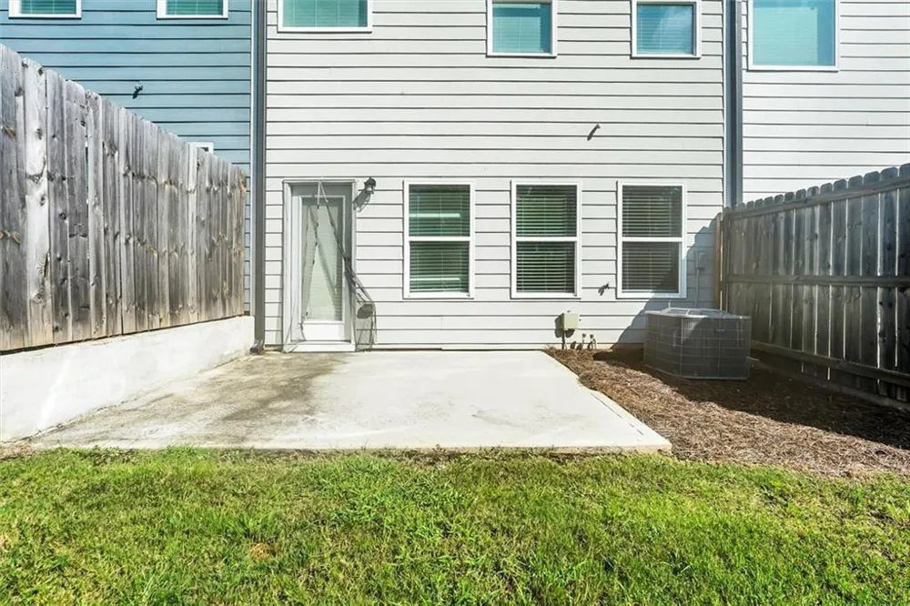 3470 Lakeview Creek Stonecrest, GA 30038