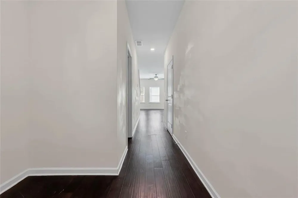 3470 Lakeview Creek Stonecrest, GA 30038