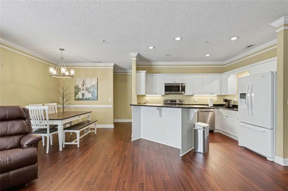 146 Gleneagle Court #202E Clayton, GA 30525