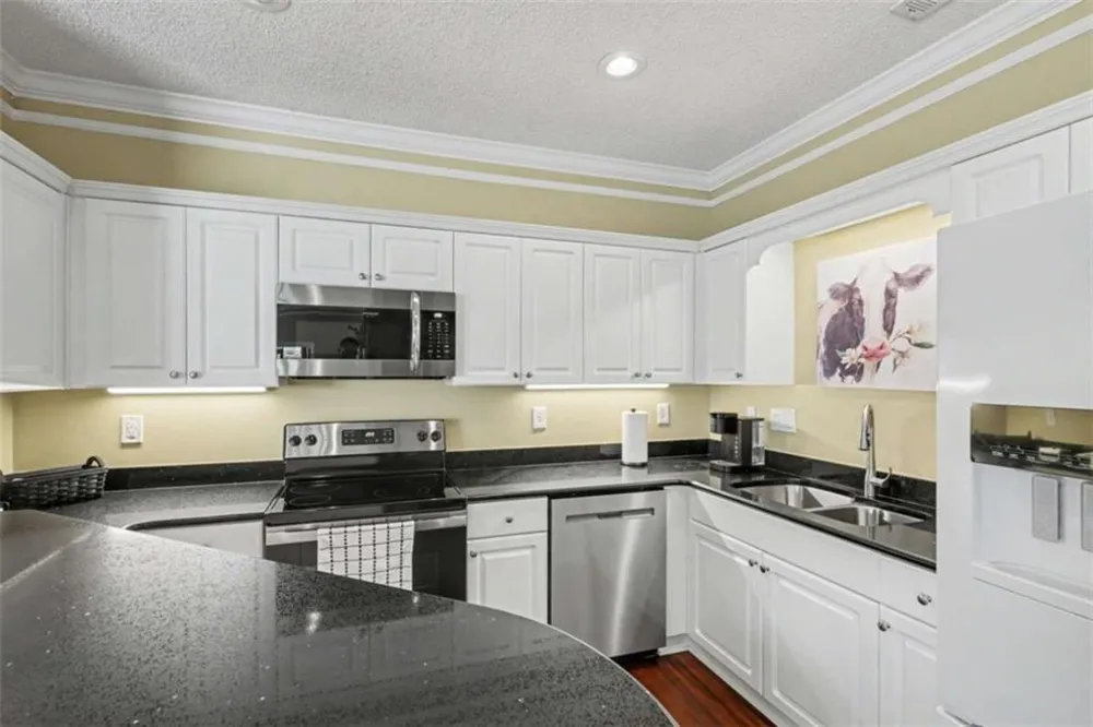 146 Gleneagle Court #202E Clayton, GA 30525