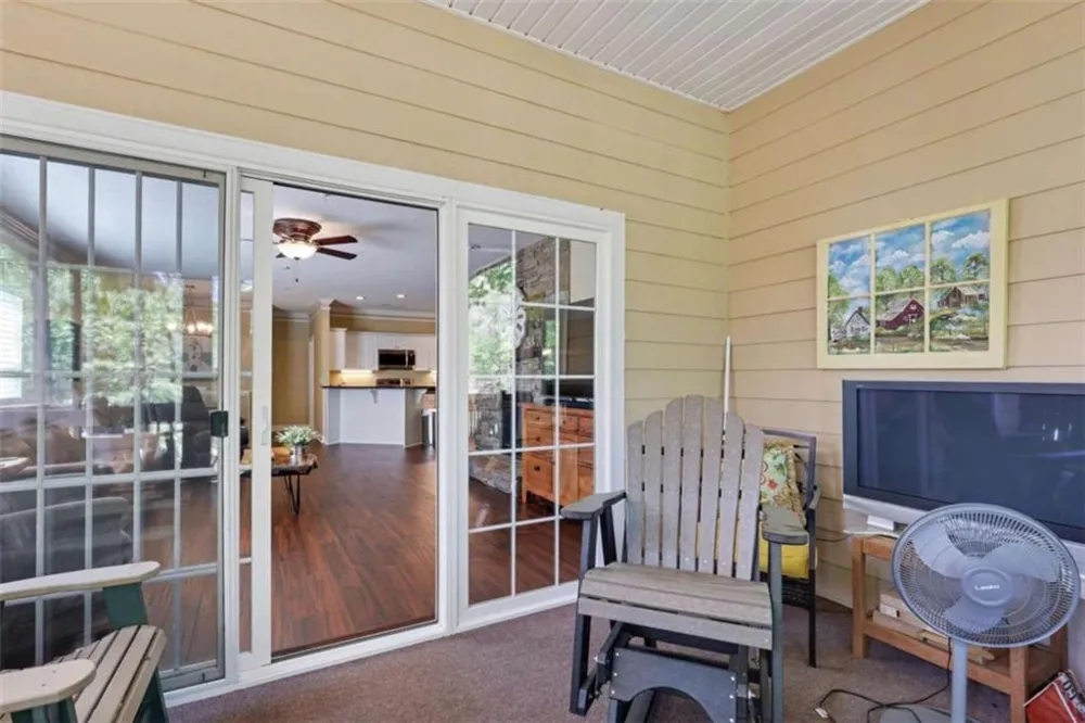 146 Gleneagle Court #202E Clayton, GA 30525