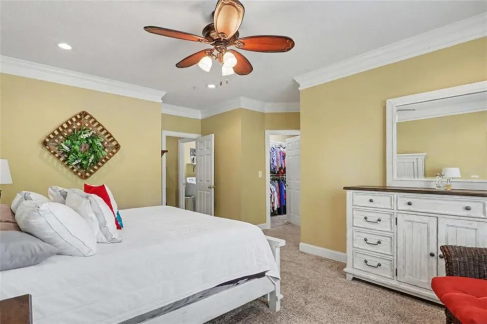 146 Gleneagle Court #202E Clayton, GA 30525