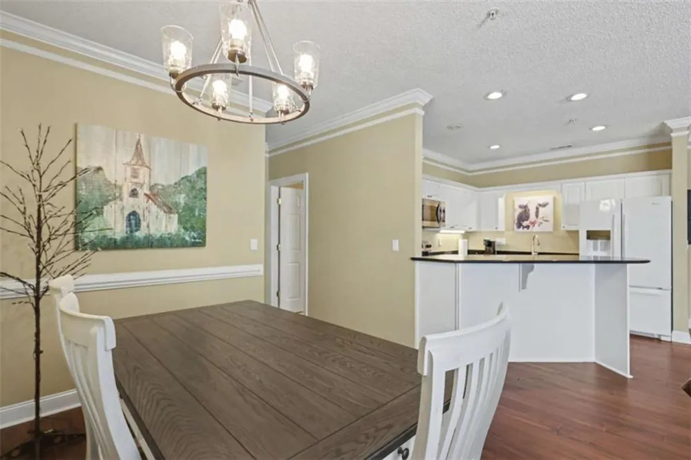 146 Gleneagle Court #202E Clayton, GA 30525