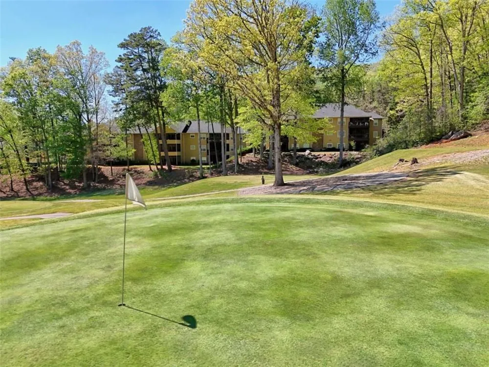 146 Gleneagle Court #202E Clayton, GA 30525