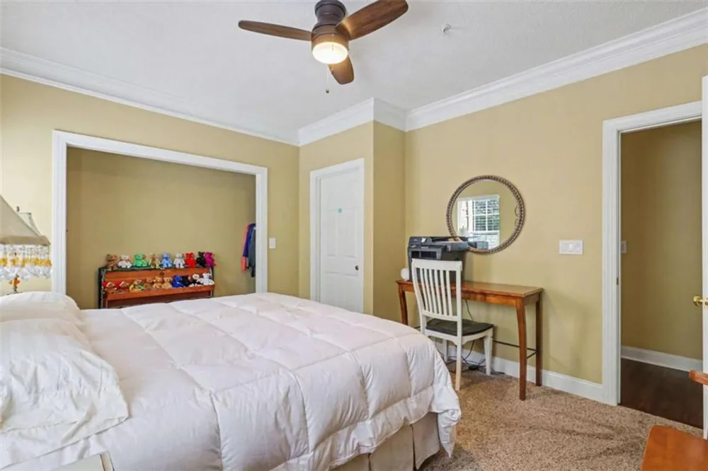 146 Gleneagle Court #202E Clayton, GA 30525