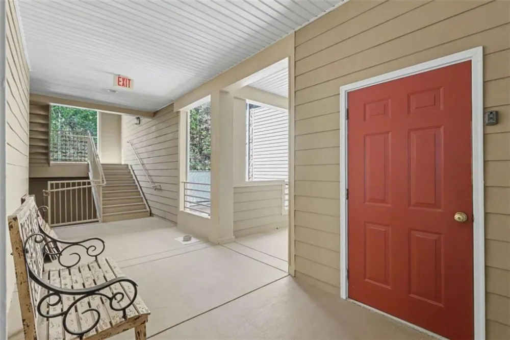 146 Gleneagle Court #202E Clayton, GA 30525