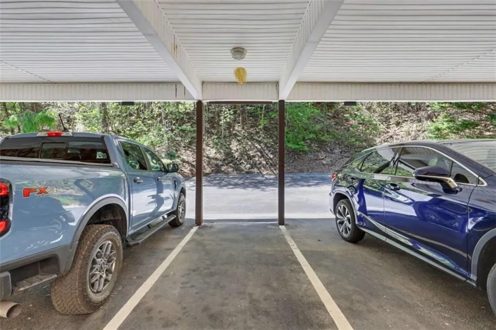 146 Gleneagle Court #202E Clayton, GA 30525