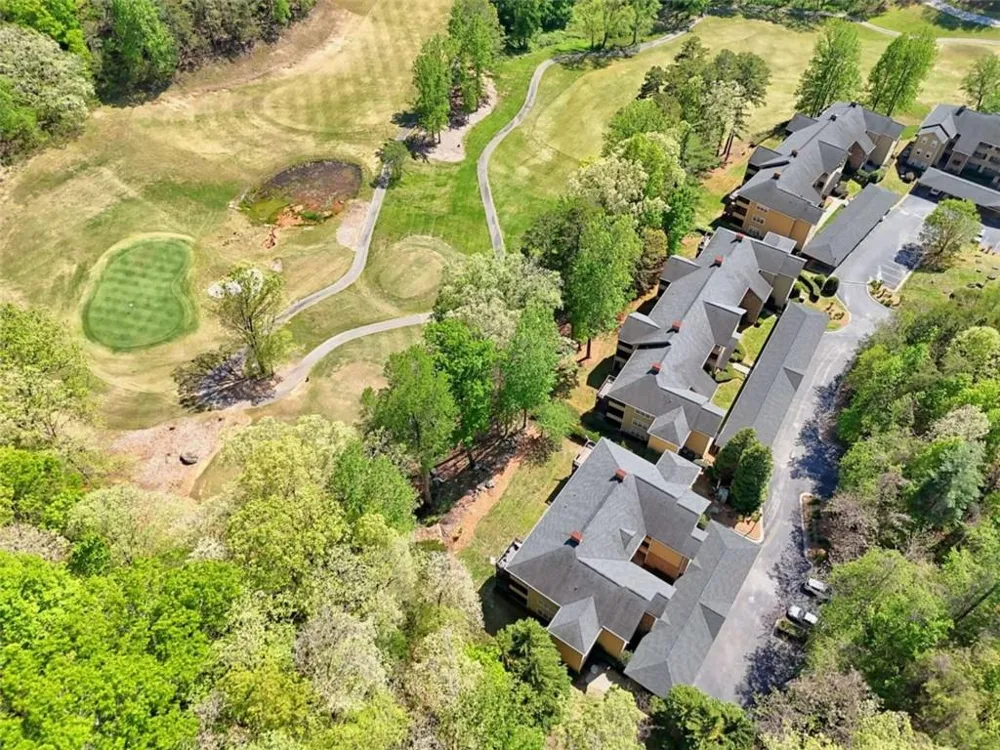 146 Gleneagle Court #202E Clayton, GA 30525
