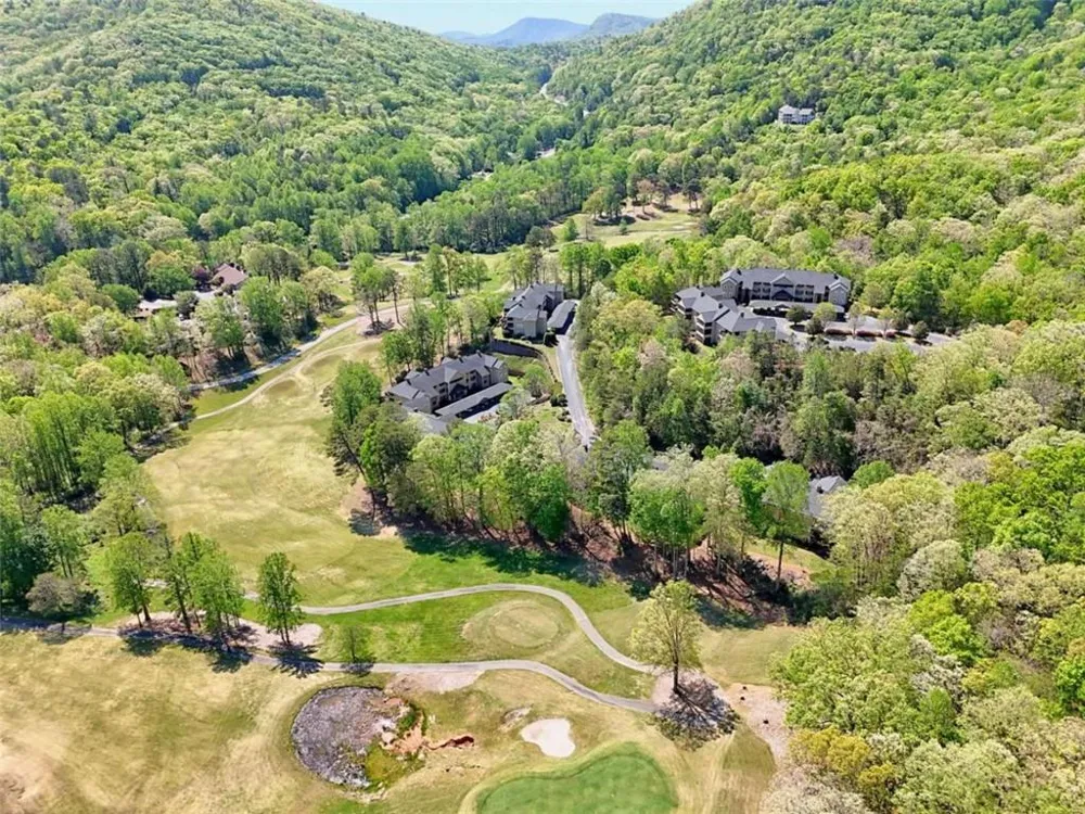 146 Gleneagle Court #202E Clayton, GA 30525
