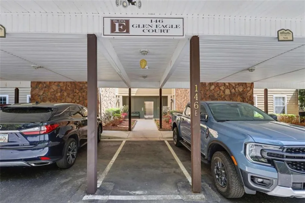 146 Gleneagle Court #202E Clayton, GA 30525