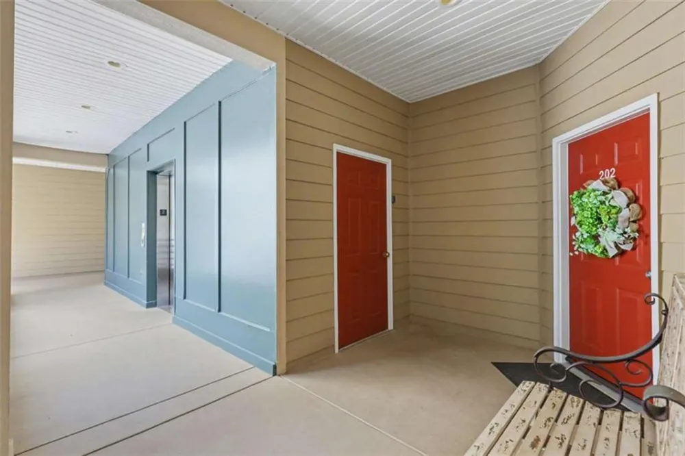 146 Gleneagle Court #202E Clayton, GA 30525