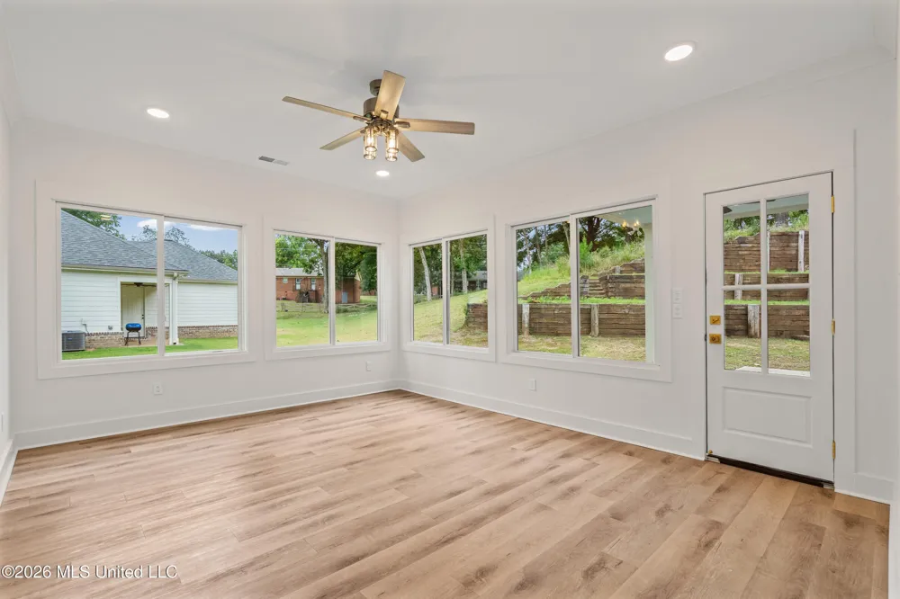 2133 Timber Lane Hernando, MS 38632