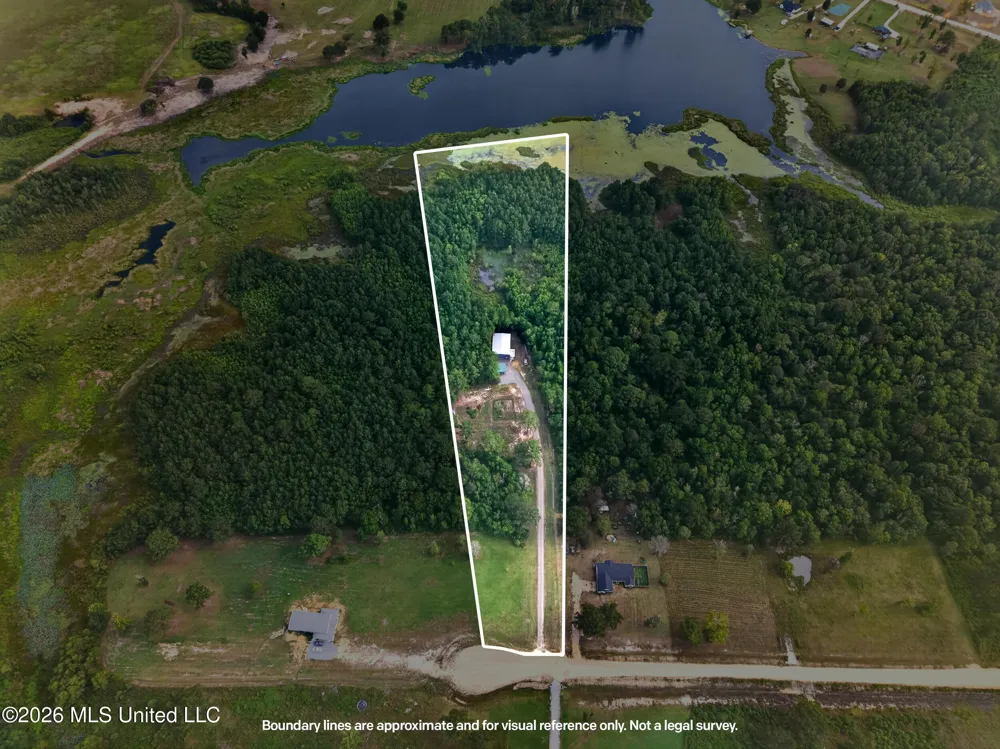 90 Boaz Place Picayune, MS 39466