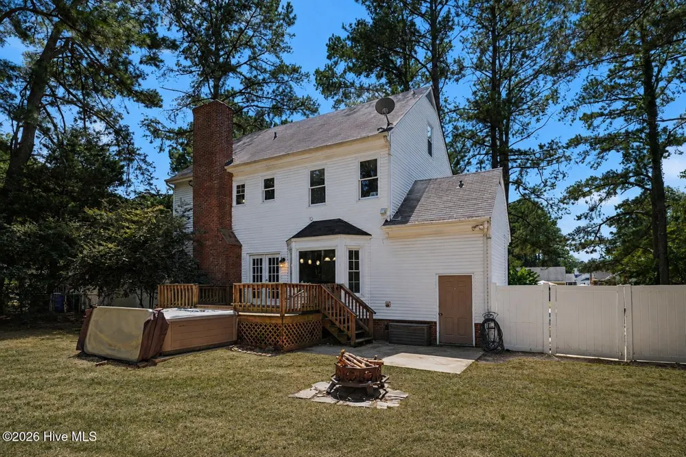 2112 Burnside Drive NW Wilson, NC 27896