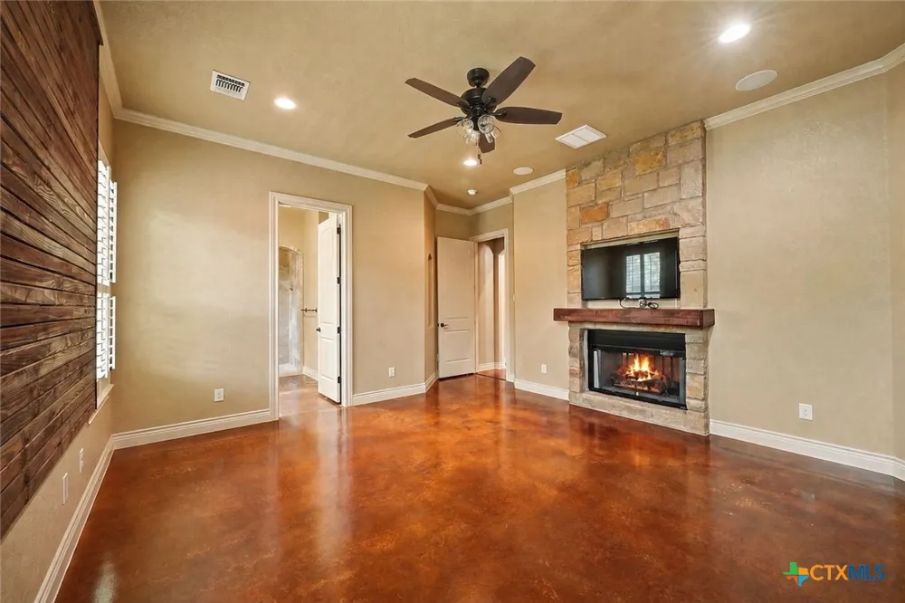920 Gruene Spring New Braunfels, TX 78130