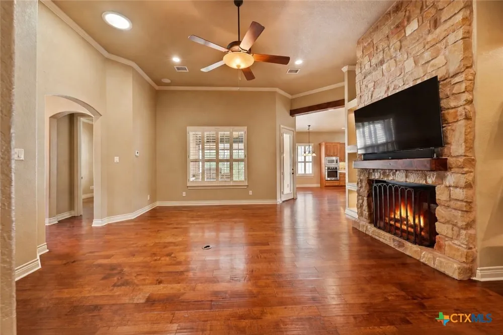920 Gruene Spring New Braunfels, TX 78130