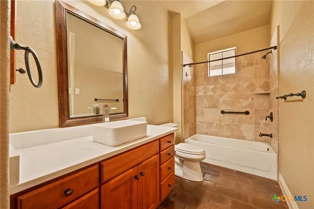 920 Gruene Spring New Braunfels, TX 78130