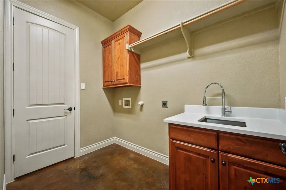 920 Gruene Spring New Braunfels, TX 78130