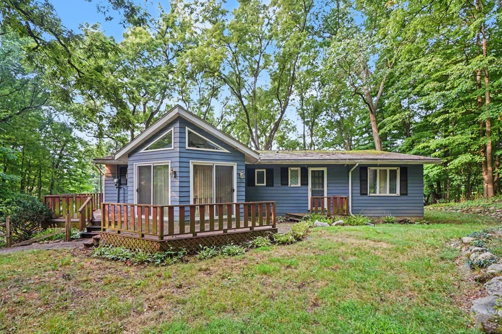 400 W Jackson Street Augusta, MI 49012