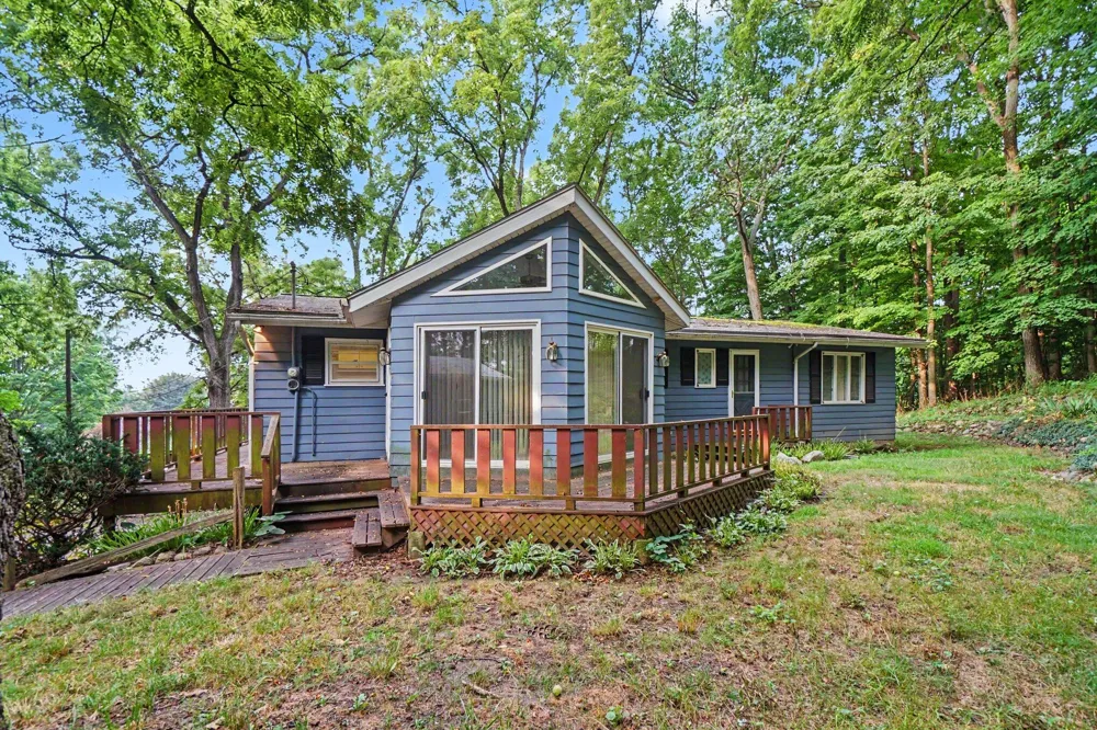 400 W Jackson Street Augusta, MI 49012