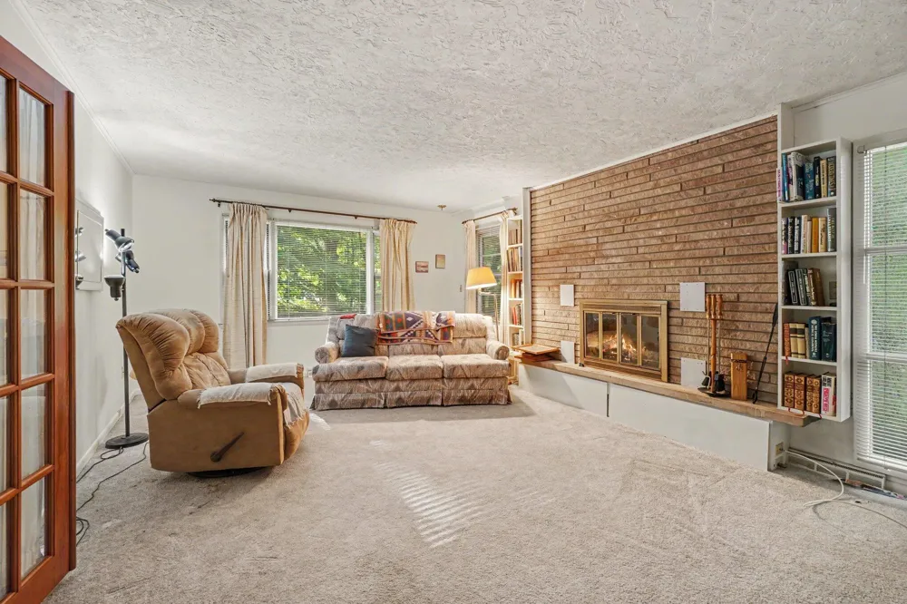 400 W Jackson Street Augusta, MI 49012