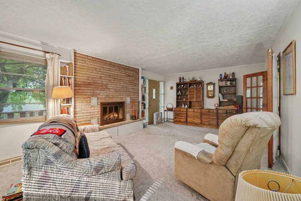 400 W Jackson Street Augusta, MI 49012