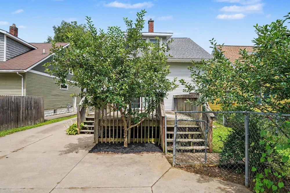 1216 Hovey Street SW Grand Rapids, MI 49504